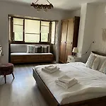 Pupa Alacati Butik