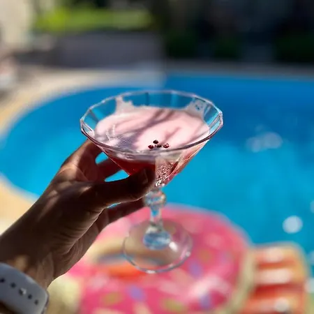 Pupa Alacati Butik ホテル