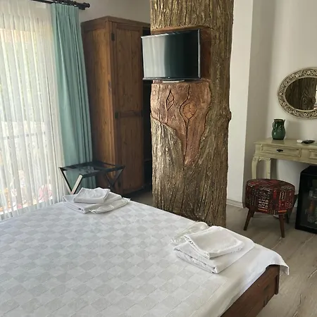 Pupa Alacati Butik