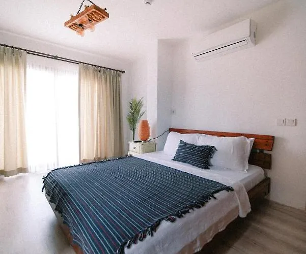 Pupa Alacati Butik *